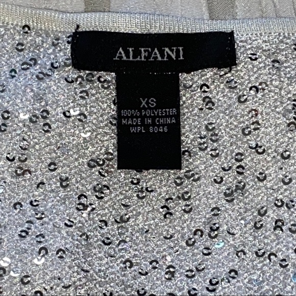 Alfani cropped cardigan w/ silver sequins Sz XS - Picture 6 of 6